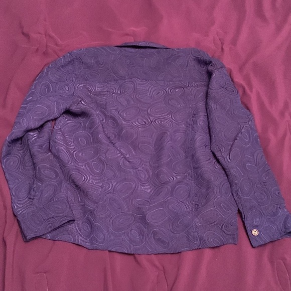 C.l.o.t.h.e.s. Long sleeve button down blouse size L - Picture 3 of 4